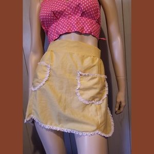 VTG 70s Sunny Yellow Lace Trim Cotton Half Apron